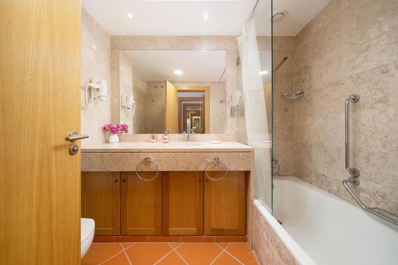 Al - Apartamento Vila Sol F5 T Quarteira Exterior photo